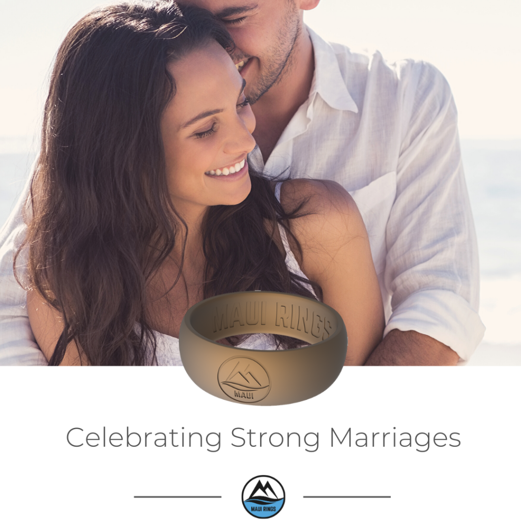 silicone-wedding-rings-couple